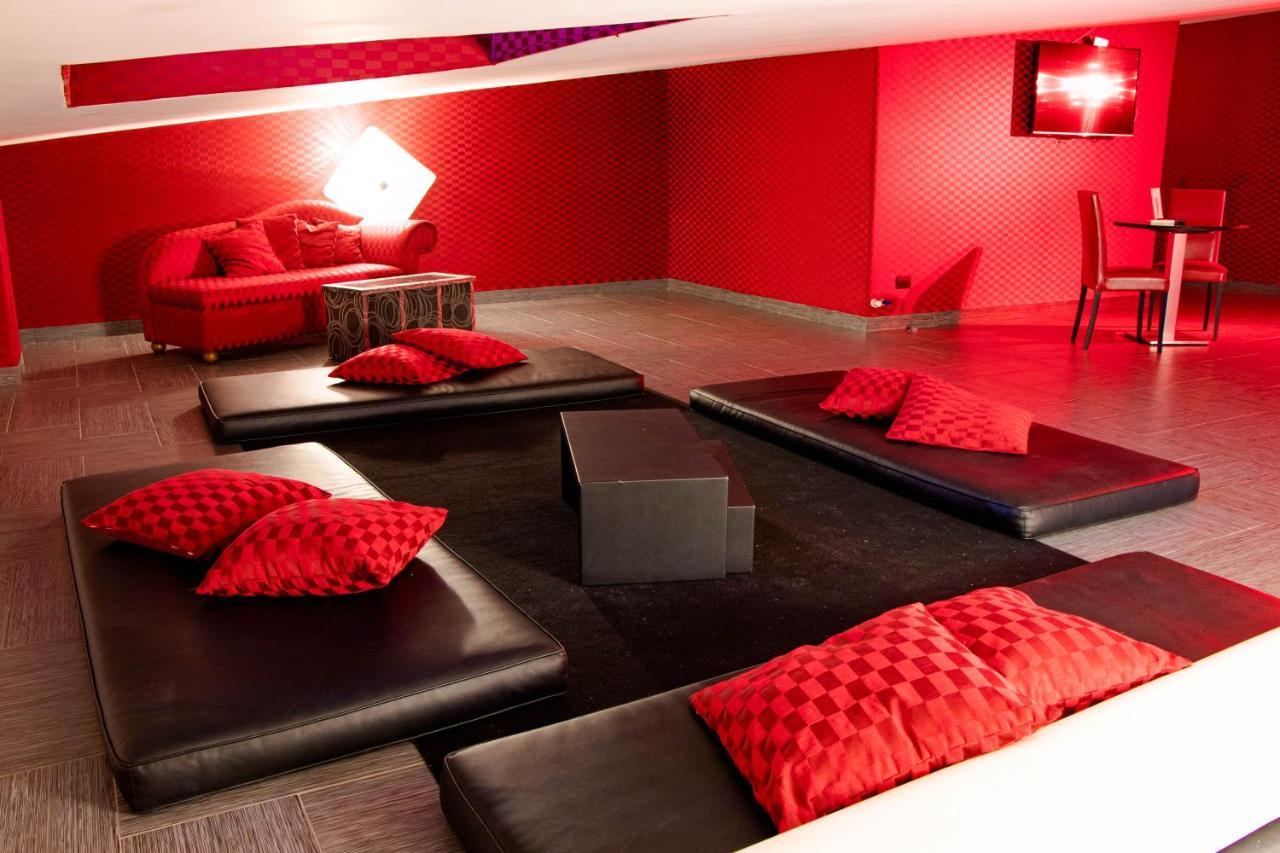 Hotel Masaniello Luxury Casoria Esterno foto