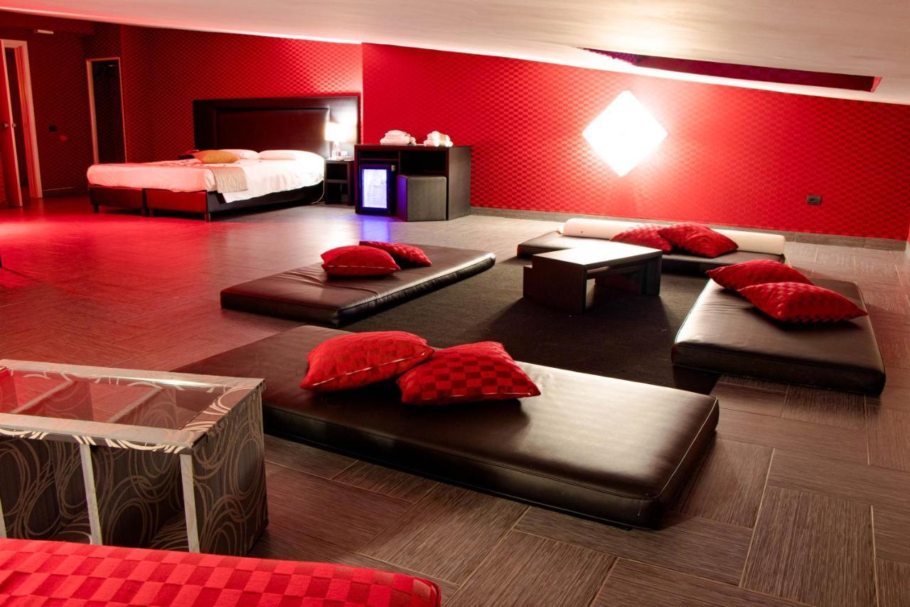Hotel Masaniello Luxury Casoria Esterno foto