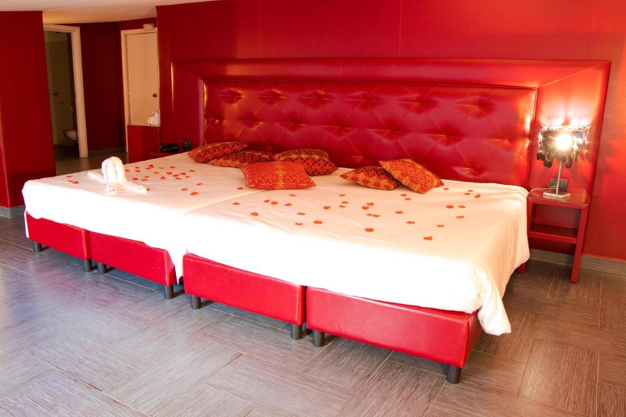 Hotel Masaniello Luxury Casoria Esterno foto