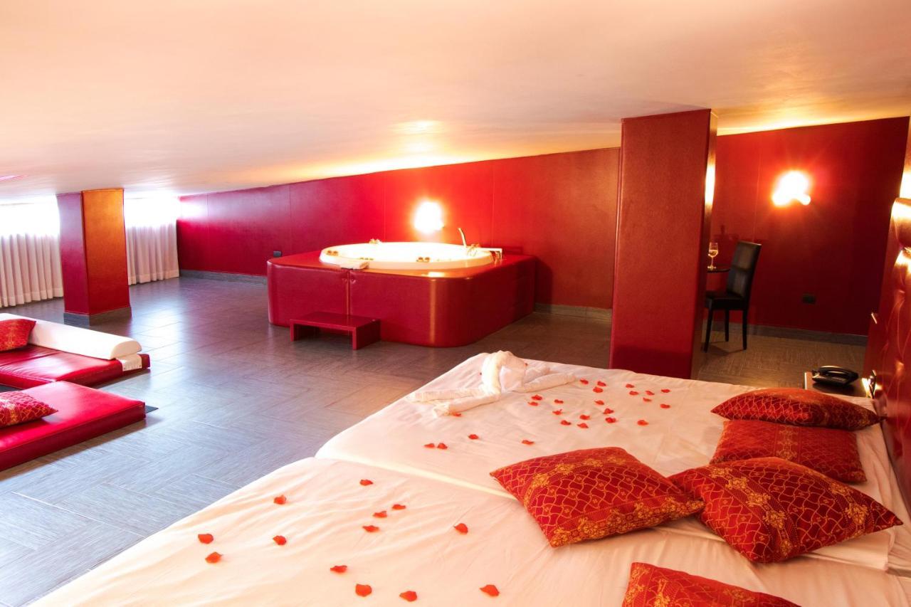 Hotel Masaniello Luxury Casoria Esterno foto