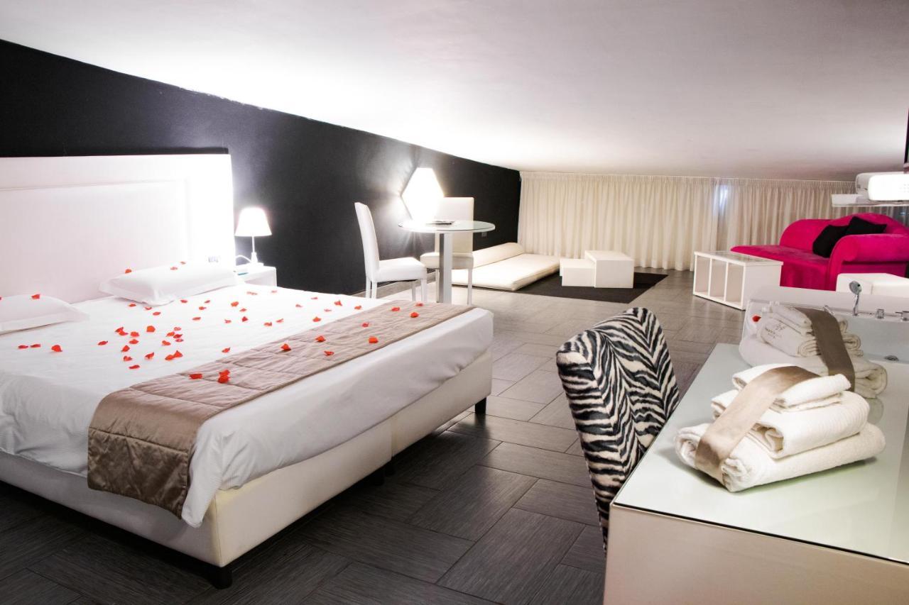 Hotel Masaniello Luxury Casoria Esterno foto