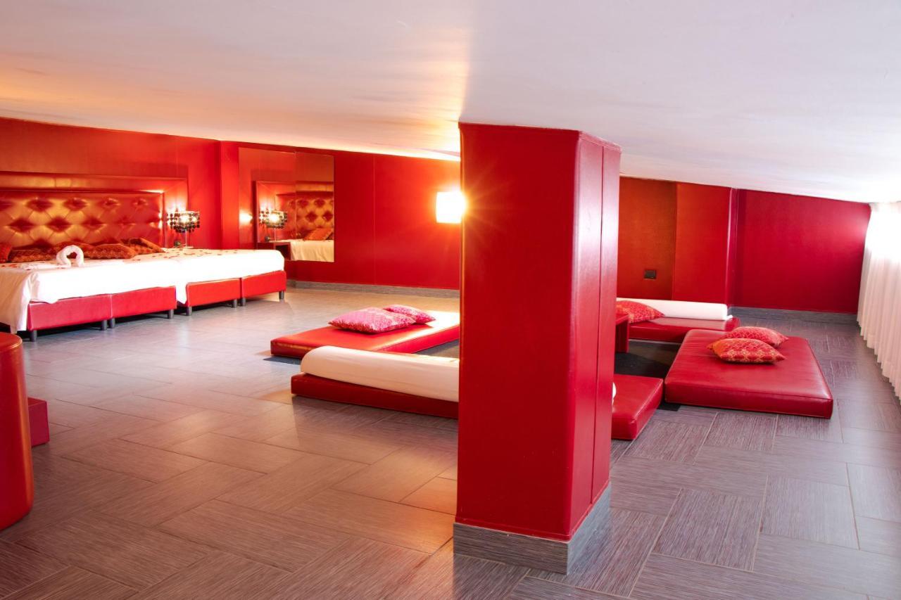 Hotel Masaniello Luxury Casoria Esterno foto