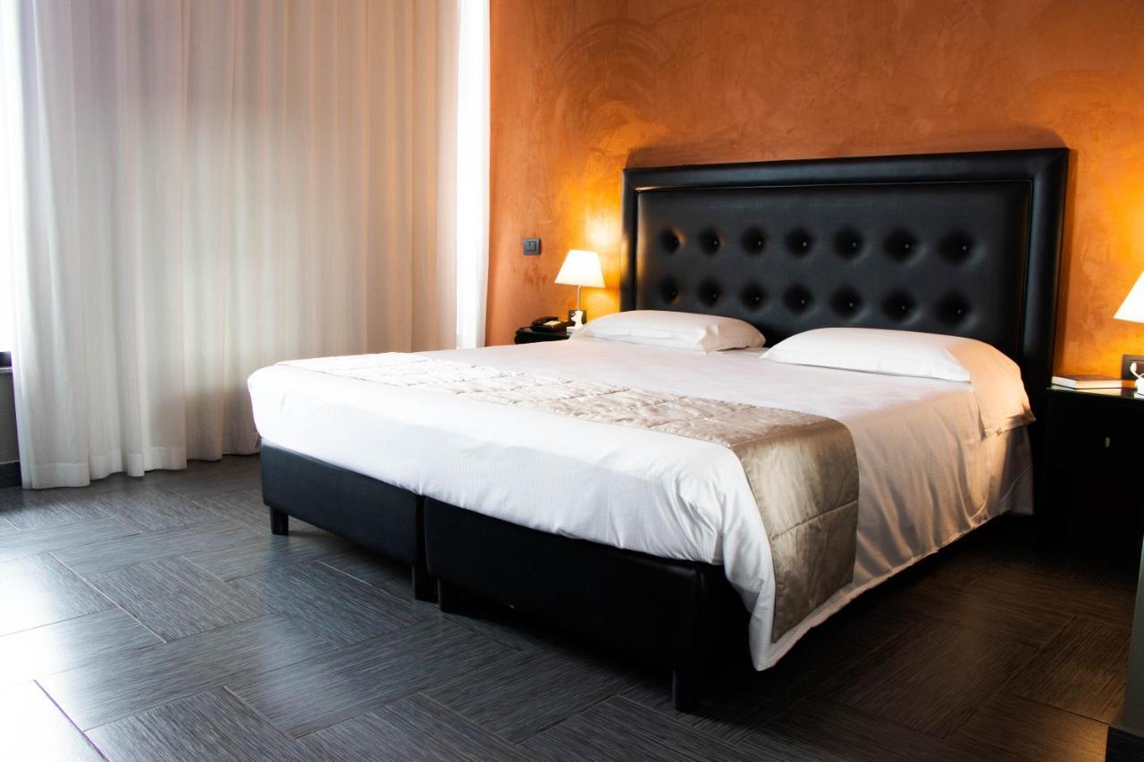 Hotel Masaniello Luxury Casoria Esterno foto